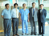 中国の遼寧省人民病院整形外科 名誉教授、杏林美容整形医院の医師ら8名が視察